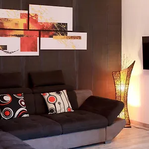 appartement-t4-centre-ville-plage-a-5-min-a-pied.fr-provencehotel.com/